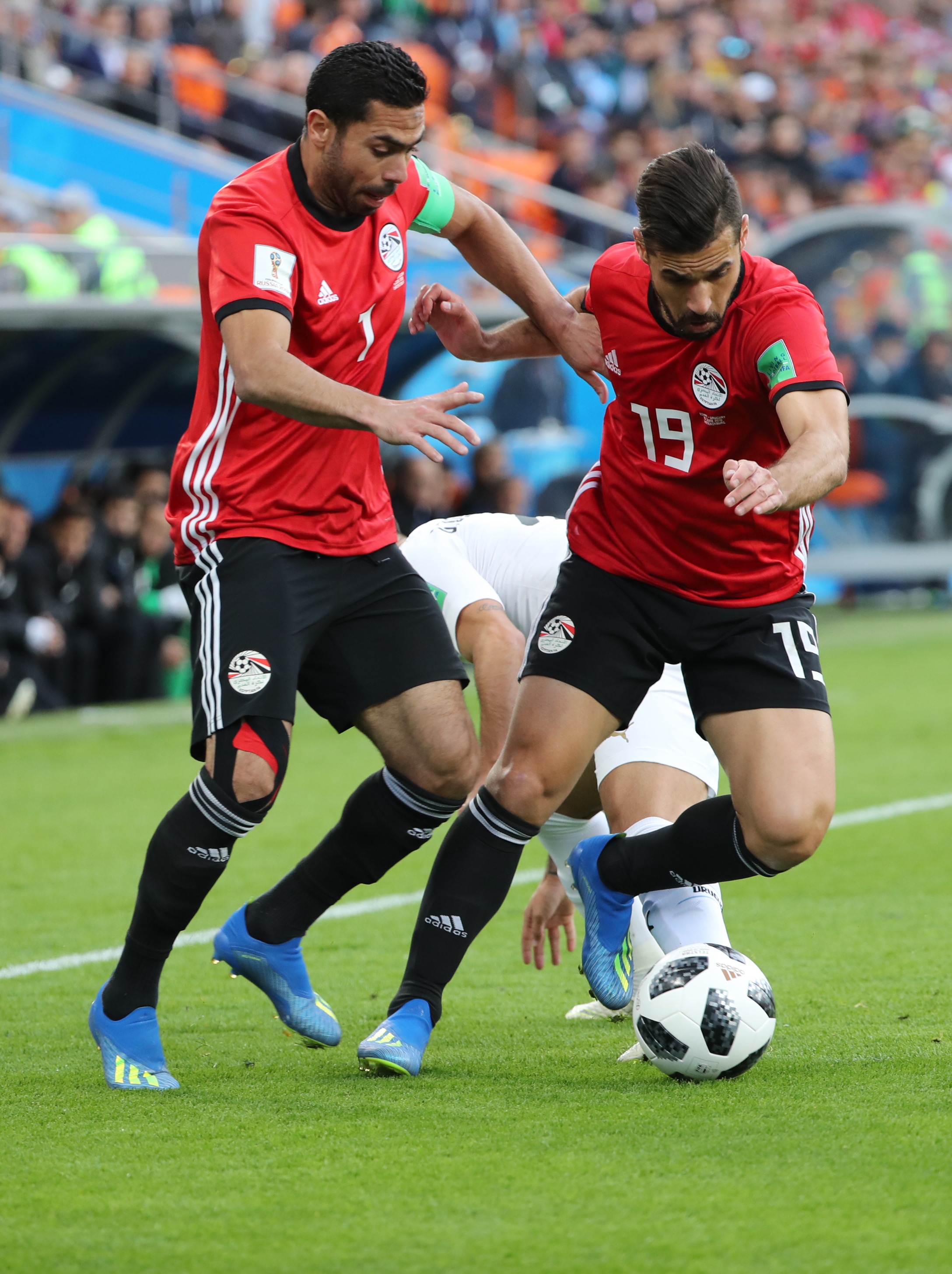 奥地利对阵乌拉圭，久保建英扛起全队